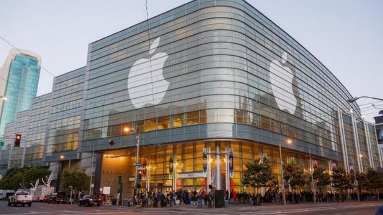 Apple’ın vergi krizi gittikçe büyüyor!