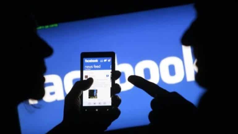 Facebook’ daki paylaşımından dolayı 350 bin TL ceza aldı