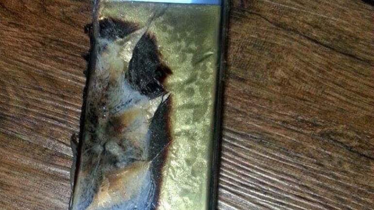 Samsung Galaxy Note 7 şarjdayken patladı