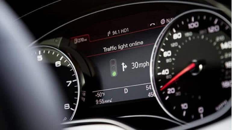 Yeni Audi teknolojisi sayesinde trafik ışıkları dert değil!