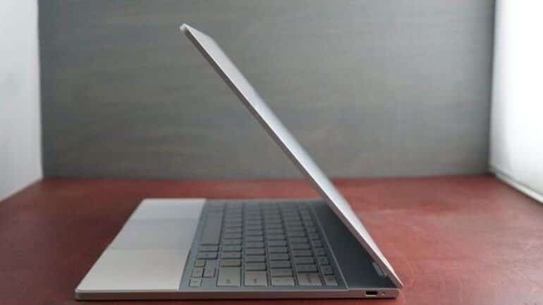 Yeni Google Pixelbook otomatik kapakla gelebilir